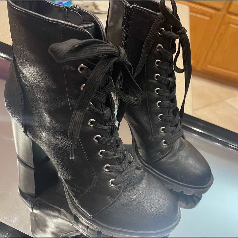 Heeled Combat Boot lace front with zip up